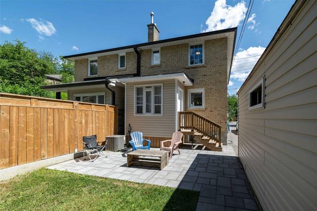 30 Varsity Rd, House semidetached with 3 bedrooms, 2 bathrooms and 5 parking in Toronto ON | Image 28