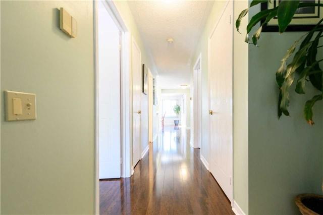 232 Silverbirch Blvd, Condo with 2 bedrooms, 2 bathrooms and 1 parking in Hamilton ON | Image 3