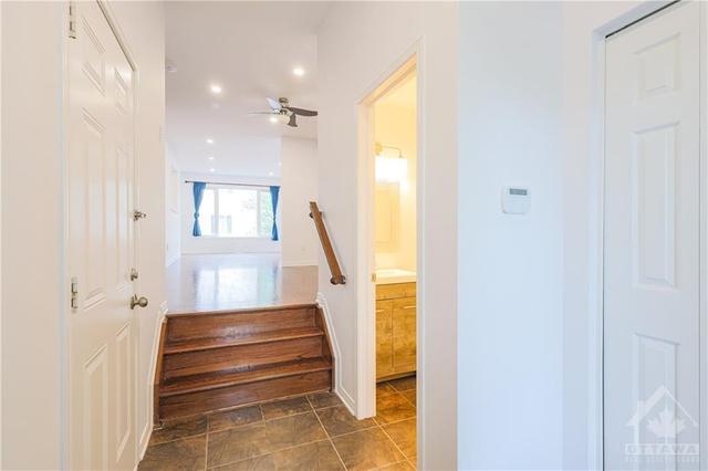 191 Macoun Circle, Townhouse with 3 bedrooms, 3 bathrooms and 3 parking in Ottawa ON | Image 5