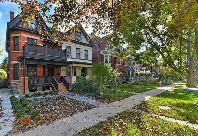2 - 69 Brunswick Ave, House detached with 1 bedrooms, 2 bathrooms and 1 parking in Toronto ON | Image 9