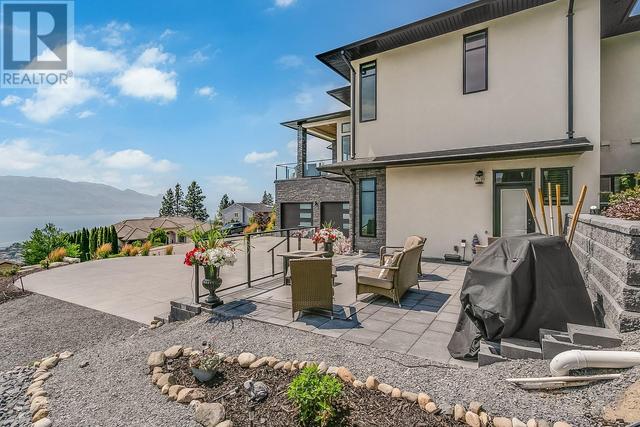 1296 Menu Road, House detached with 4 bedrooms, 3 bathrooms and 8 parking in West Kelowna BC | Image 22