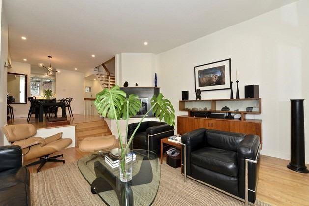 211A Mutual St, House attached with 3 bedrooms, 3 bathrooms and 1 parking in Toronto ON | Image 5