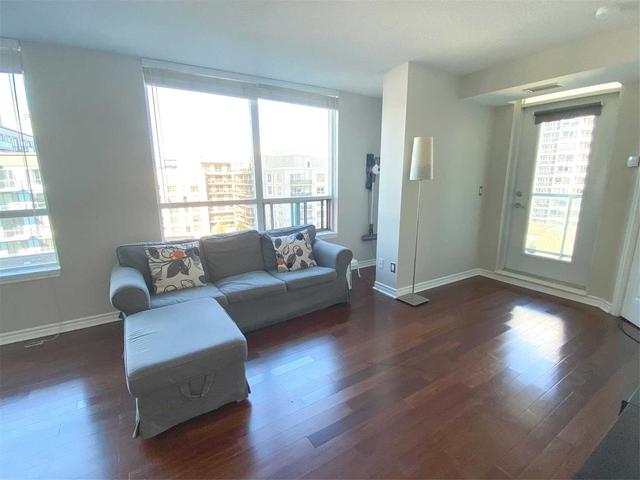 702 - 17 Barberry Pl, Condo with 2 bedrooms, 2 bathrooms and 1 parking in Toronto ON | Image 10
