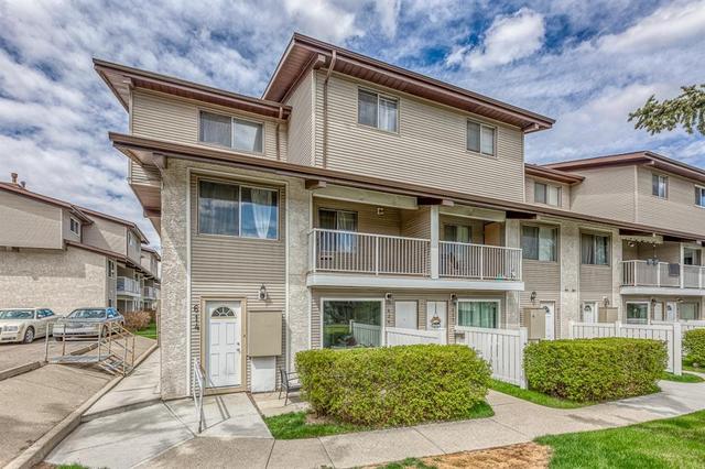 614, - 200 Brookpark Drive Sw, House attached with 2 bedrooms, 1 bathrooms and 1 parking in Calgary AB | Card Image