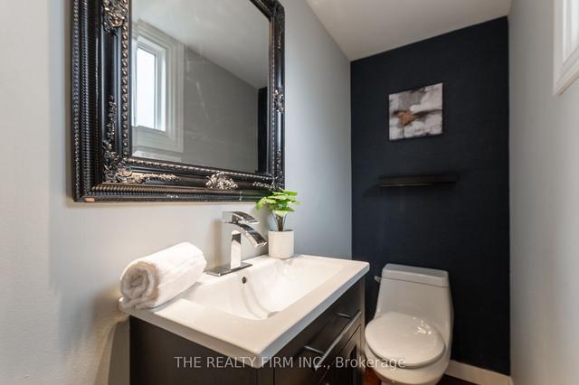 214 Brunswick Cres, House semidetached with 3 bedrooms, 2 bathrooms and 3 parking in London ON | Image 8