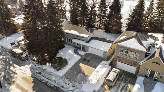 4015 Vardell Road Nw, House detached with 5 bedrooms, 3 bathrooms and 4 parking in Calgary AB | Image 3