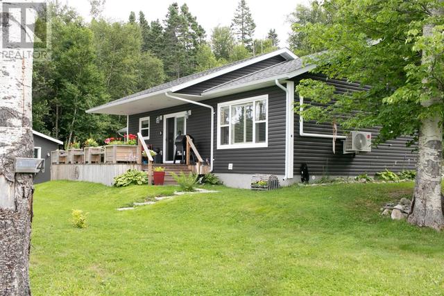 4 Aspen Valley Lane, House detached with 2 bedrooms, 2 bathrooms and null parking in Glovertown NL | Image 2