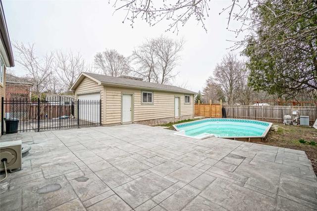 1024 Pinegrove Rd, House detached with 2 bedrooms, 2 bathrooms and 8 parking in Oakville ON | Image 29