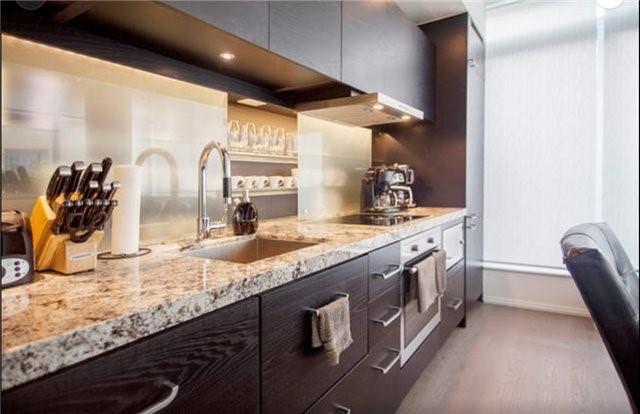 710 - 45 Charles St E, Condo with 1 bedrooms, 2 bathrooms and null parking in Toronto ON | Image 3