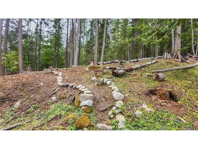 5745 Longbeach Road, House detached with 0 bedrooms, 0 bathrooms and 6 parking in Central Kootenay E BC | Image 28