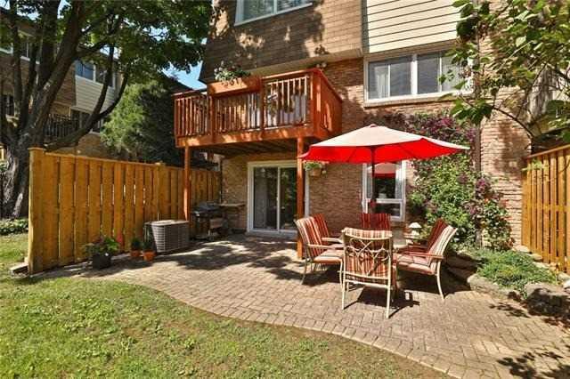 11 - 80 Sarah Lane, Townhouse with 3 bedrooms, 4 bathrooms and 2 parking in Oakville ON | Image 16