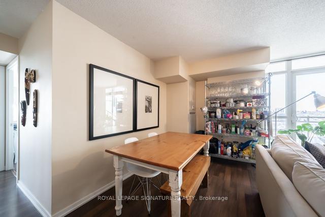 1007 - 38 Joe Shuster Way, Condo with 2 bedrooms, 2 bathrooms and 1 parking in Toronto ON | Image 2