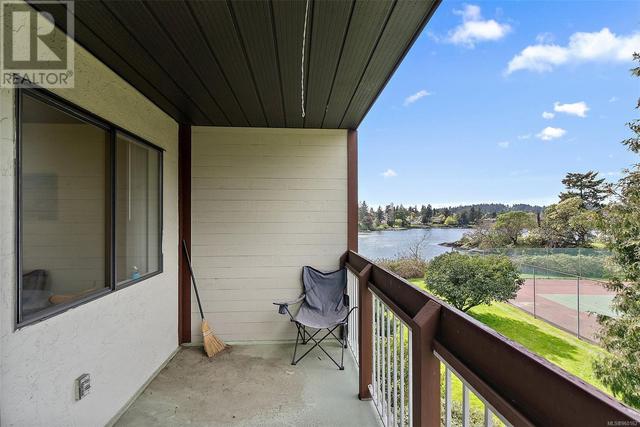 305 - 73 Gorge Rd W, Condo with 2 bedrooms, 2 bathrooms and 1 parking in Saanich BC | Image 18