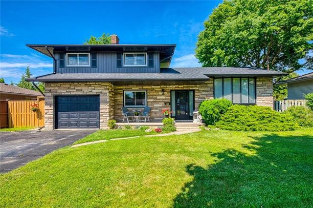 685 Vine Street, House detached with 4 bedrooms, 1 bathrooms and 4 parking in St. Catharines ON | Image 1