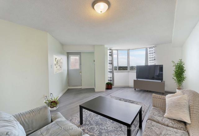 2006 - 234 Albion Rd, Condo with 2 bedrooms, 1 bathrooms and 1 parking in Toronto ON | Image 36