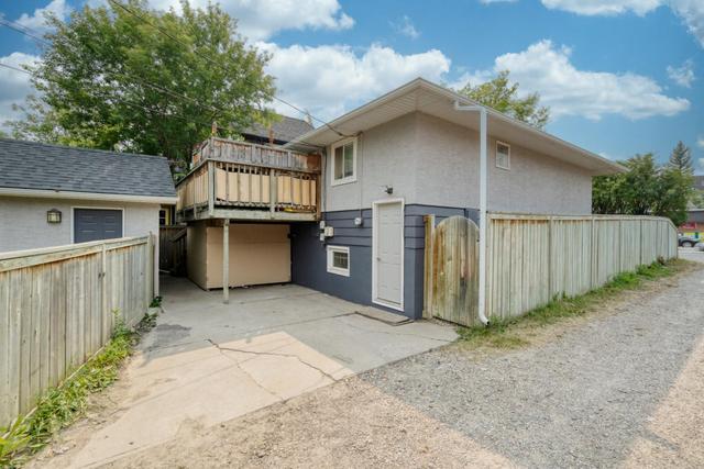 2712 14 Street Sw, House detached with 4 bedrooms, 2 bathrooms and 3 parking in Calgary AB | Image 37