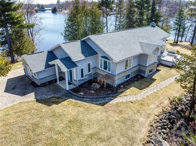 115 Island View Drive, House detached with 3 bedrooms, 3 bathrooms and 10 parking in North Algona Wilberforce ON | Image 4