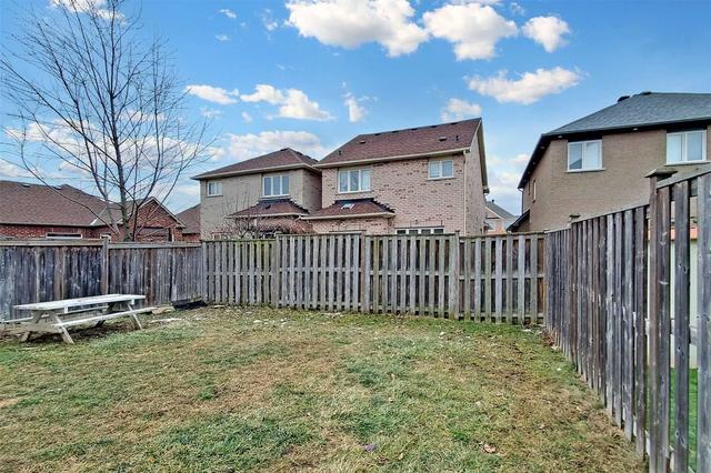 123 Goldenwood Cres, House detached with 3 bedrooms, 3 bathrooms and 3 parking in Markham ON | Image 35