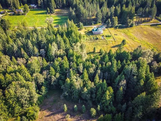 6291 Mill Creek Road, House detached with 4 bedrooms, 3 bathrooms and 10 parking in Central Kootenay E BC | Image 39