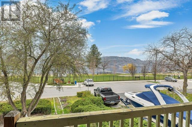 1566 Pritchard Drive, House detached with 6 bedrooms, 2 bathrooms and 4 parking in West Kelowna BC | Image 12