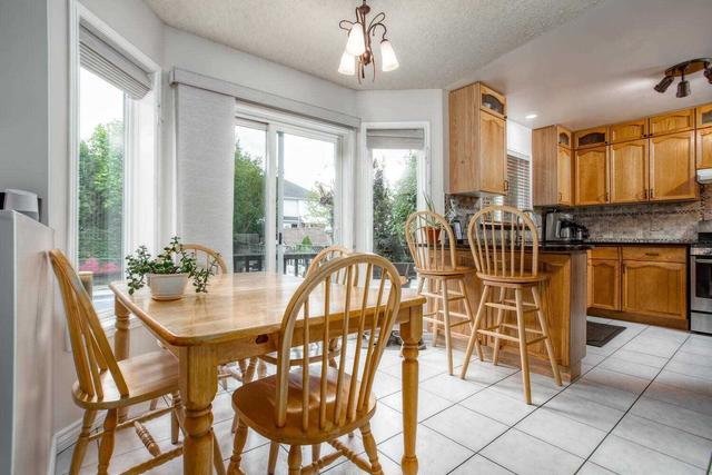 111 Pheasant Run Dr, House detached with 3 bedrooms, 2 bathrooms and 4 parking in Guelph ON | Image 5