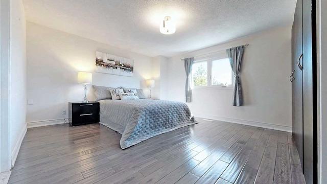 45 Nightstar Dr, House detached with 3 bedrooms, 4 bathrooms and 6 parking in Richmond Hill ON | Image 6
