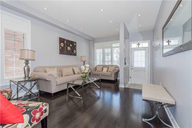 5483 Bellaggio Cres, House semidetached with 4 bedrooms, 4 bathrooms and 3 parking in Mississauga ON | Image 4