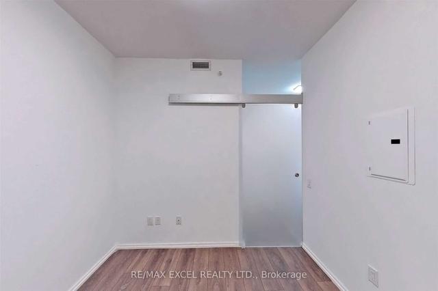 1001 - 45 Charles St E, Condo with 2 bedrooms, 1 bathrooms and 1 parking in Toronto ON | Image 15
