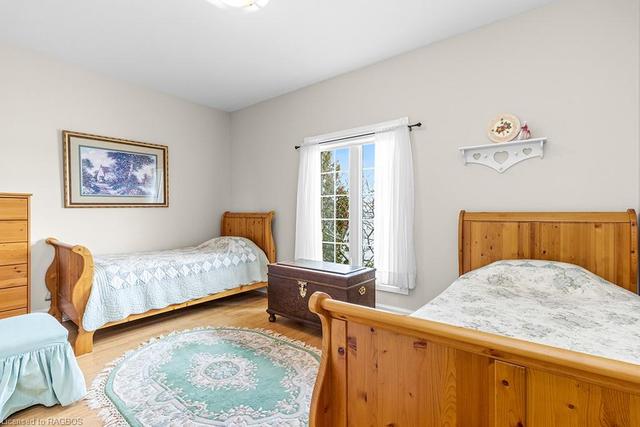 157 Georgian Dr Drive, House detached with 4 bedrooms, 2 bathrooms and 21 parking in Northern Bruce Peninsula ON | Image 17