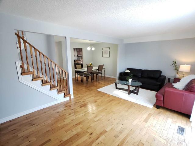 2378 Holyhead Dr, House detached with 3 bedrooms, 3 bathrooms and 3 parking in Burlington ON | Image 11