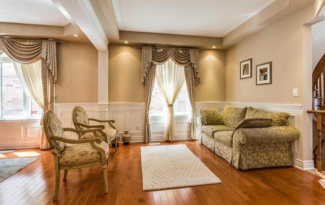 2370 Thruxton Dr, House detached with 4 bedrooms, 5 bathrooms and 3 parking in Oakville ON | Image 6