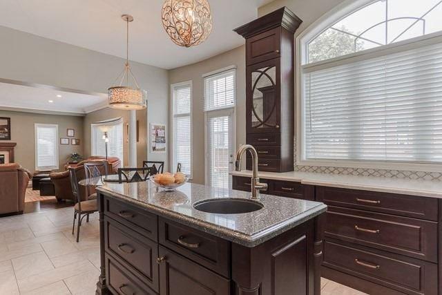 2224 Galloway Dr, House detached with 4 bedrooms, 4 bathrooms and 10 parking in Oakville ON | Image 37