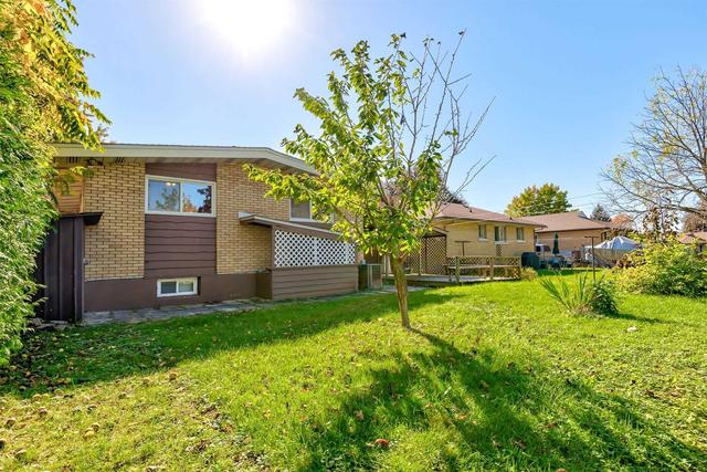 206 Kenneth Ave, House detached with 3 bedrooms, 2 bathrooms and 3 parking in Kitchener ON | Image 20