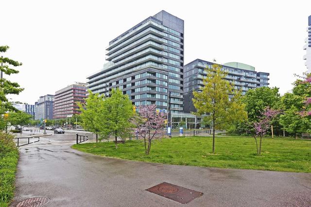 S815 - 120 Bayview Ave, Condo with 1 bedrooms, 1 bathrooms and null parking in Toronto ON | Image 3