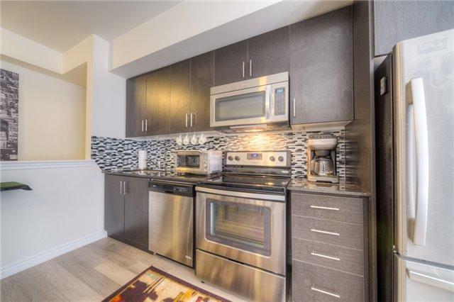 th72 - 130 Twenty Fourth St, Townhouse with 2 bedrooms, 2 bathrooms and 1 parking in Toronto ON | Image 7