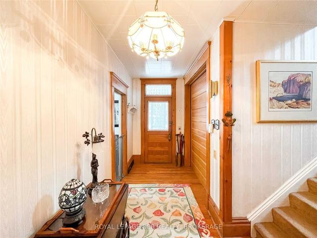 317 Main St E, House detached with 3 bedrooms, 3 bathrooms and 4 parking in Shelburne ON | Image 12