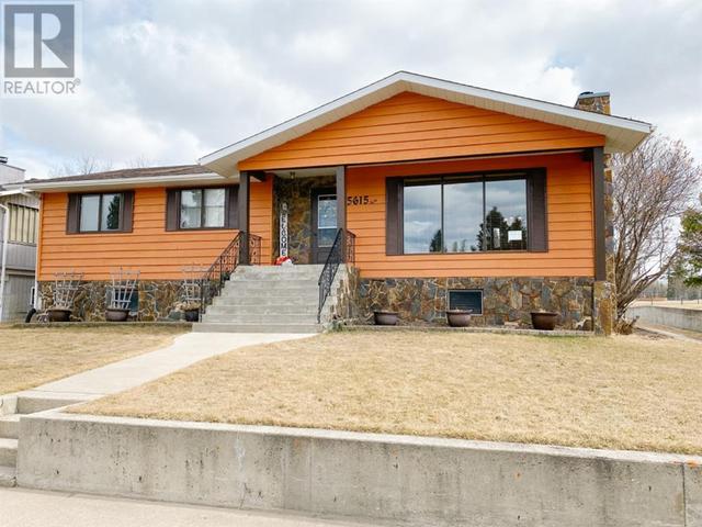 5615 56 Street, House detached with 4 bedrooms, 3 bathrooms and 2 parking in Rocky Mountain House AB | Card Image