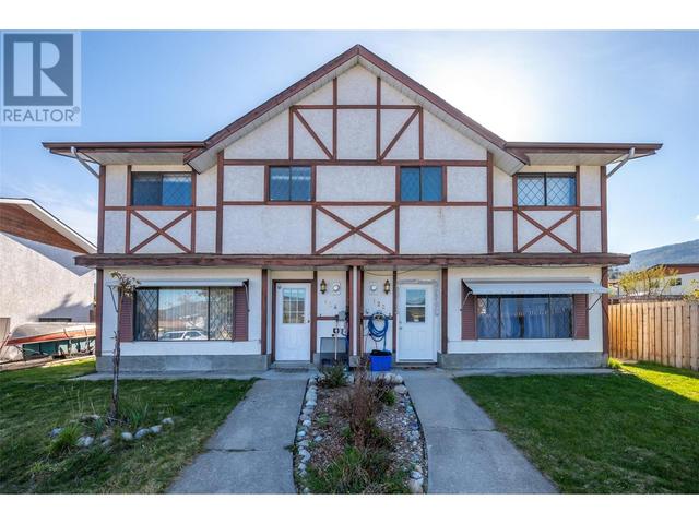 122&124 Highland Place, House semidetached with 6 bedrooms, 2 bathrooms and 1 parking in Penticton BC | Image 1