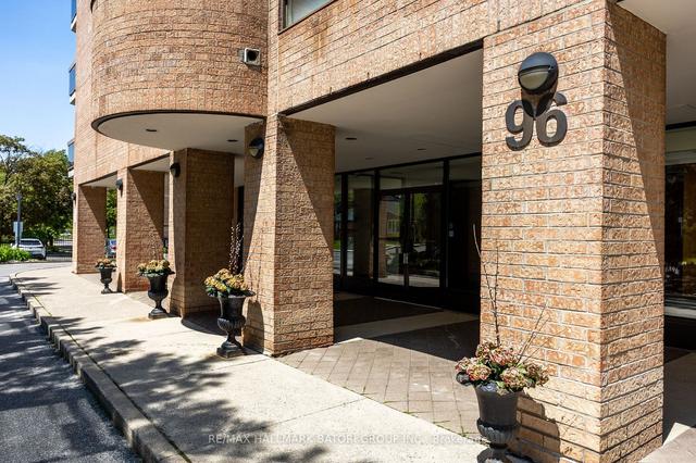 306 - 96 Fifeshire Rd, Condo with 2 bedrooms, 2 bathrooms and 1 parking in Toronto ON | Image 16