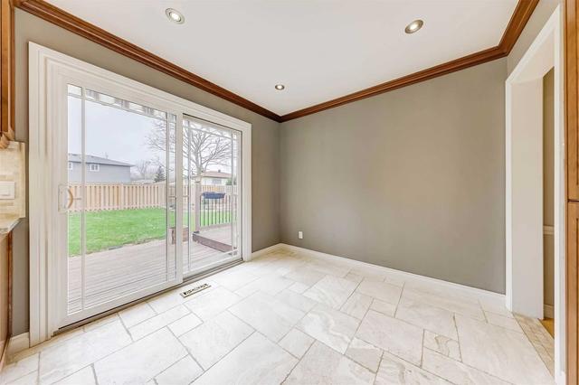 470 Gowland Cres, House detached with 4 bedrooms, 4 bathrooms and 6 parking in Milton ON | Image 4