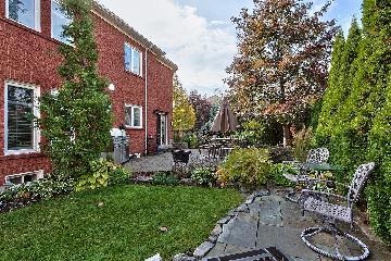 2009 Highridge Crt, House detached with 4 bedrooms, 4 bathrooms and 2 parking in Oakville ON | Image 9