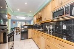 216 Church St, House detached with 4 bedrooms, 3 bathrooms and 5 parking in Toronto ON | Image 17