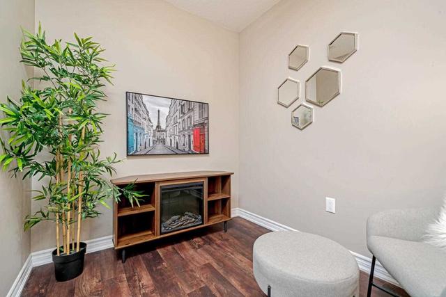 102 - 716 Main St E, Condo with 2 bedrooms, 2 bathrooms and 1 parking in Milton ON | Image 6