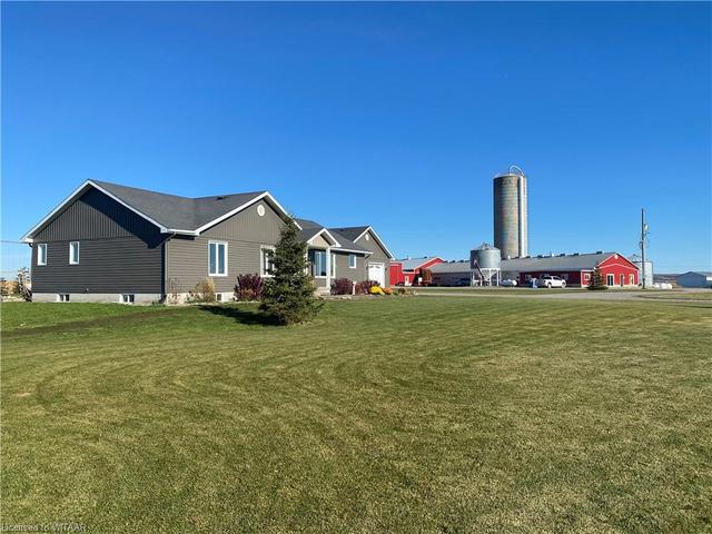 311004 571 Highway, House detached with 6 bedrooms, 3 bathrooms and 10 parking in Armstrong ON | Image 25
