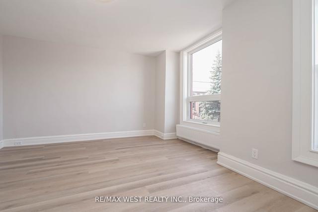 115 Edwin Ave, House detached with 4 bedrooms, 3 bathrooms and 1 parking in Toronto ON | Image 22