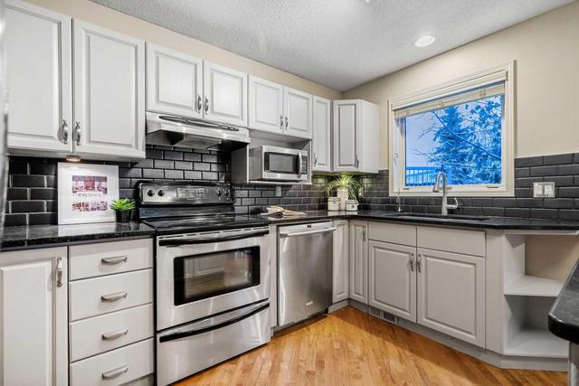 118 Sienna Hills Drive Sw, House detached with 4 bedrooms, 3 bathrooms and 4 parking in Calgary AB | Image 13