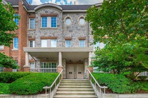 th24 - 93 The Queensway Ave, Townhouse with 2 bedrooms, 2 bathrooms and 1 parking in Toronto ON | Image 1