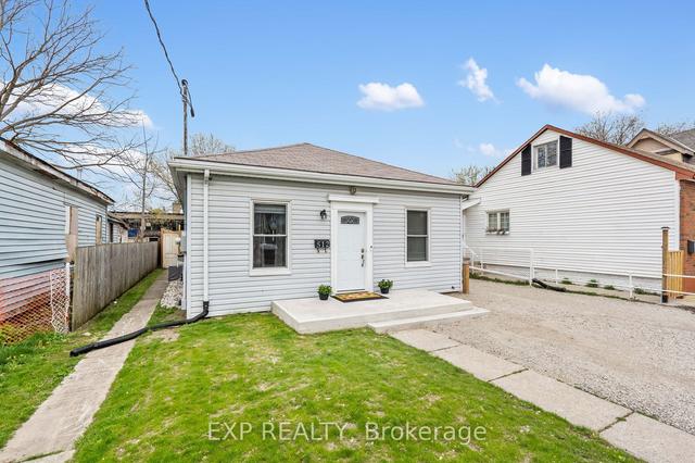 512 Simcoe St, House detached with 3 bedrooms, 2 bathrooms and 4 parking in London ON | Image 12