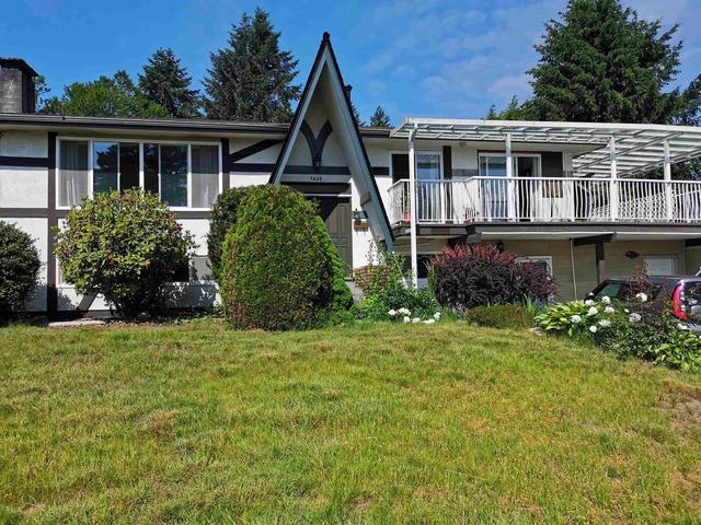 1628 Eastern Drive, House detached with 5 bedrooms, 3 bathrooms and null parking in Port Coquitlam BC | Card Image