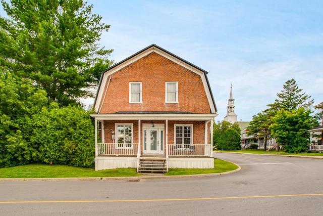 31 John Street, House detached with 3 bedrooms, 2 bathrooms and 4 parking in Champlain ON | Image 1
